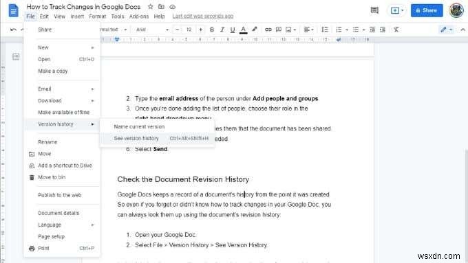 Google 문서도구에서 변경사항을 추적하는 방법