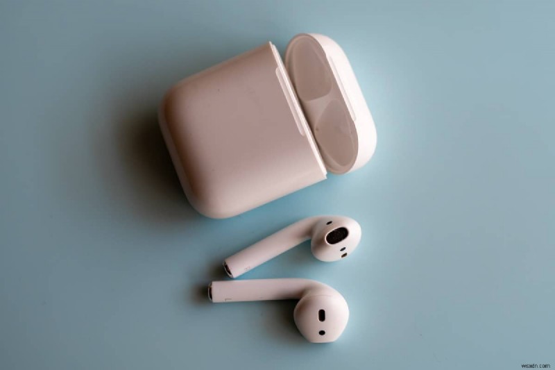 한 쪽 귀로만 재생되는 AirPod 수정