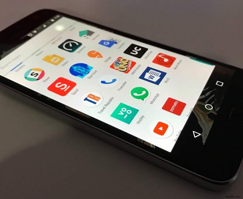 백그라운드에서 실행되는 Android 앱을 종료하는 방법