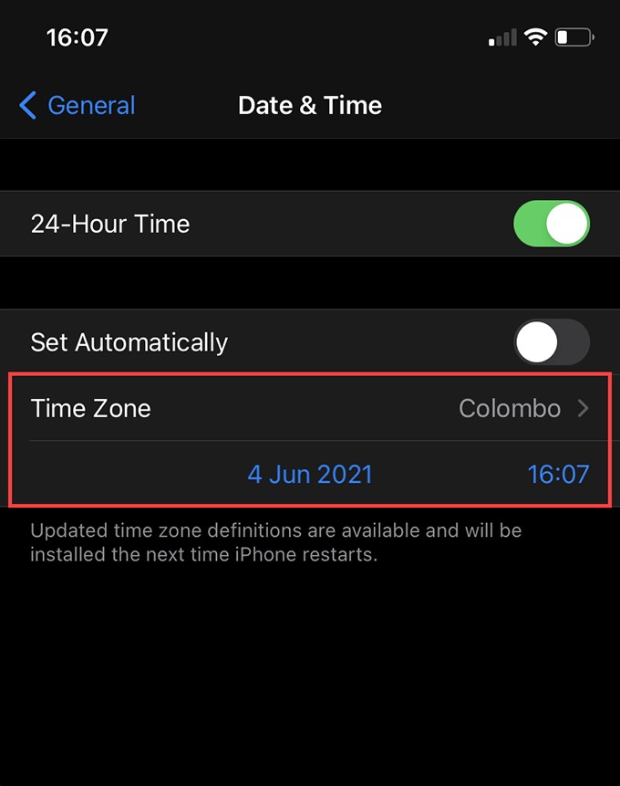 iPhone에서 수동으로 날짜와 시간을 변경하는 방법