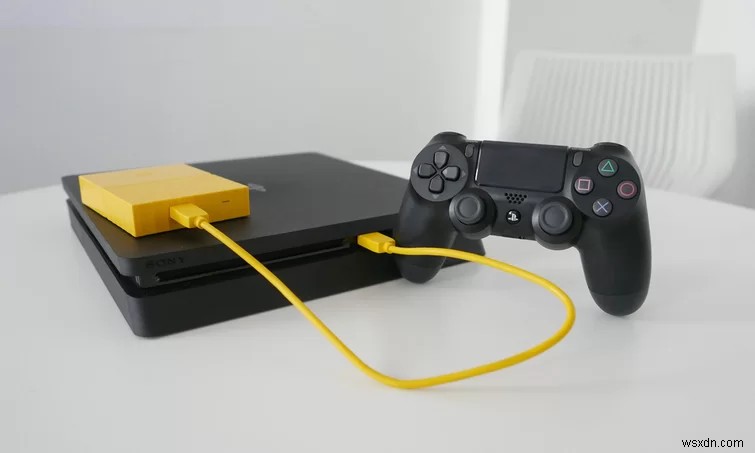 PlayStation 4에서 USB 드라이브를 추가 메모리로 사용하는 방법