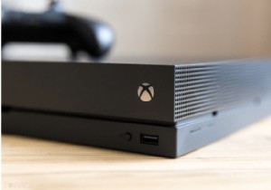 죽음의 녹색 로드 화면에서 Xbox One이 멈추는 문제를 해결하는 방법