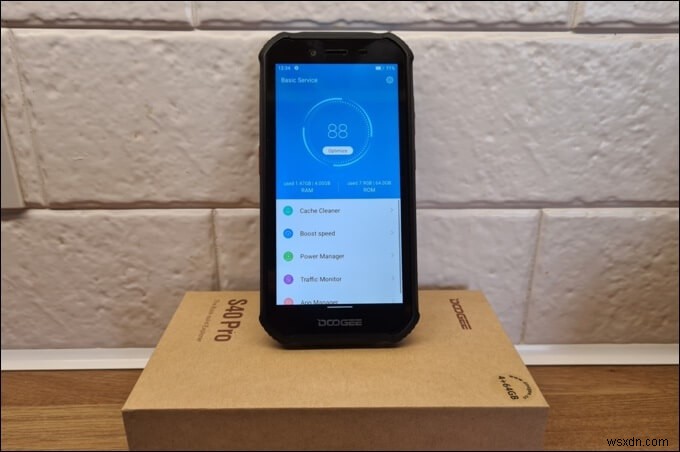 DOOGEE S40 Pro 리뷰 – 거친 작업 환경을 위해 제작된 견고한 Android 휴대폰 