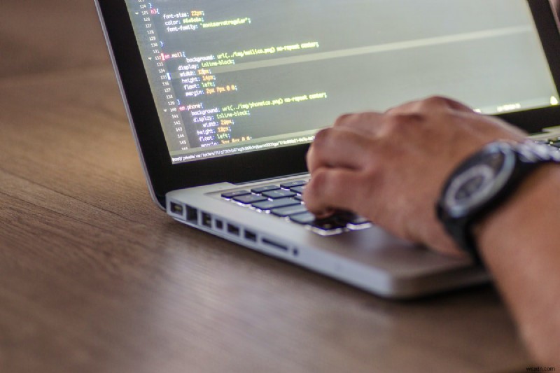 기업의 HTML:누가 사용하고 기업이 이를 활용하는가 