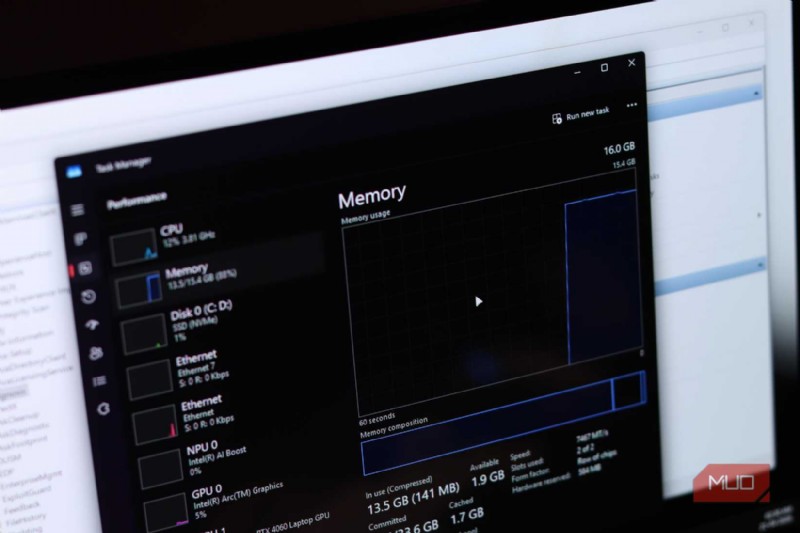 RAM 스파이크 중지:숨겨진 Windows 스케줄러 작업이 성능을 방해하는 방법 