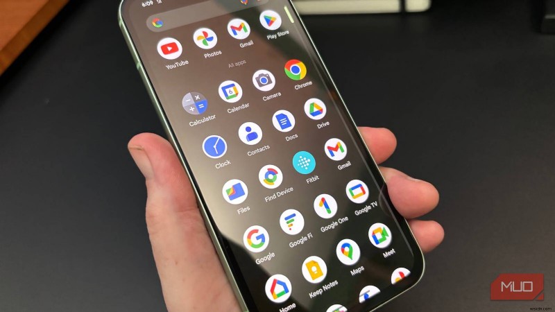 Google Pixel 휴대폰은 더 이상 월간 업데이트를 받지 않습니다. 영향을 받는 모델 