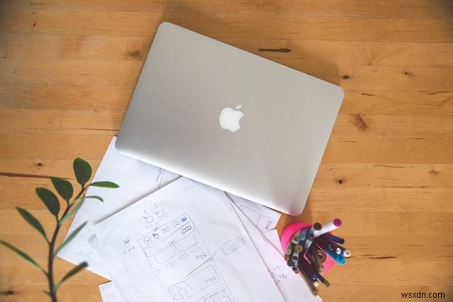 MacBook Pro 대 Air:성능과 성능 면에서 Pro가 Air를 능가하는 이유 