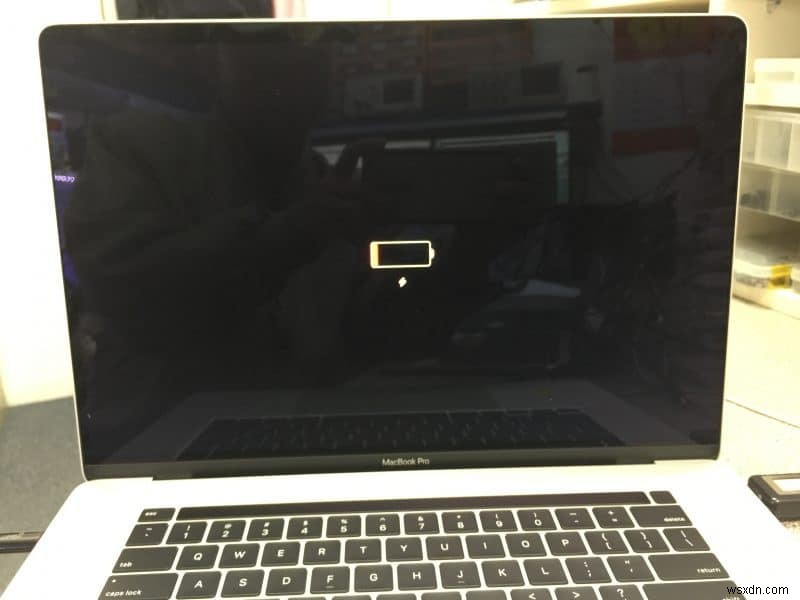 MacBook의 전원이 켜지지 않습니까? 다시 실행하기 위한 12가지 입증된 수정 방법 