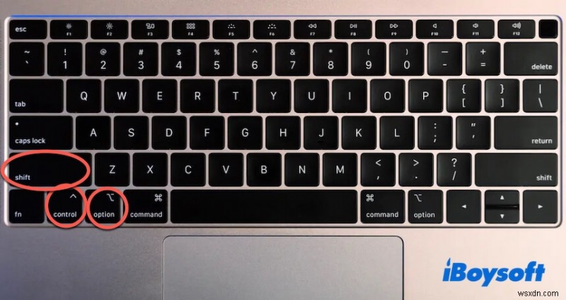 MacBook Pro 화면(2021 및 M1)에서 검은색 가로선을 수정하는 방법 