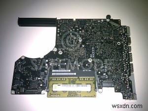 전문 수리:2011 MacBook Pro 13  A1278용 로직 보드, 방열판 및 화면 교체 