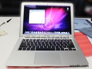 물 손상 후 MacBook Air 키보드 수리 - 빠르고 안정적인 서비스 
