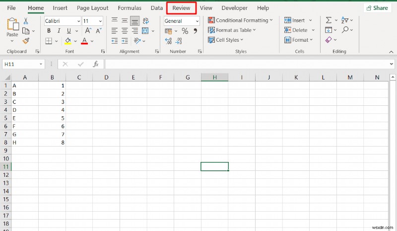 전체 시트를 잠그지 않고 Excel 2010/2016에서 개별 셀을 보호합니다. 